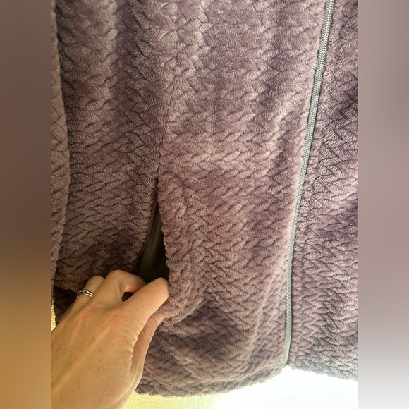 Free Country fleece. Large. Purple - Picture 3 of 5